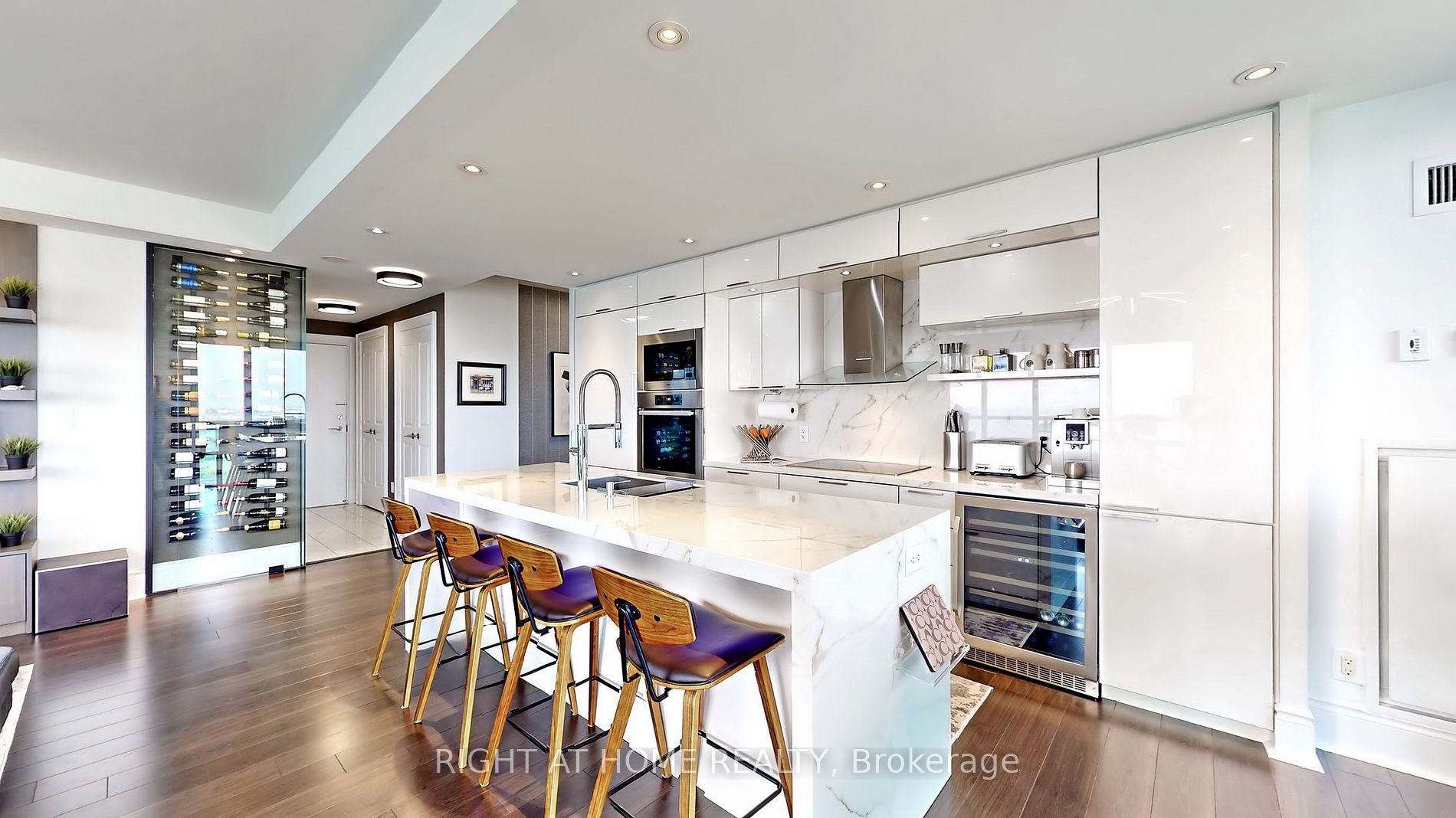 16 Brookers Lane Lph04