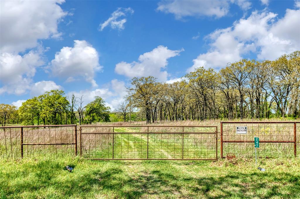 247 Private Road 14503