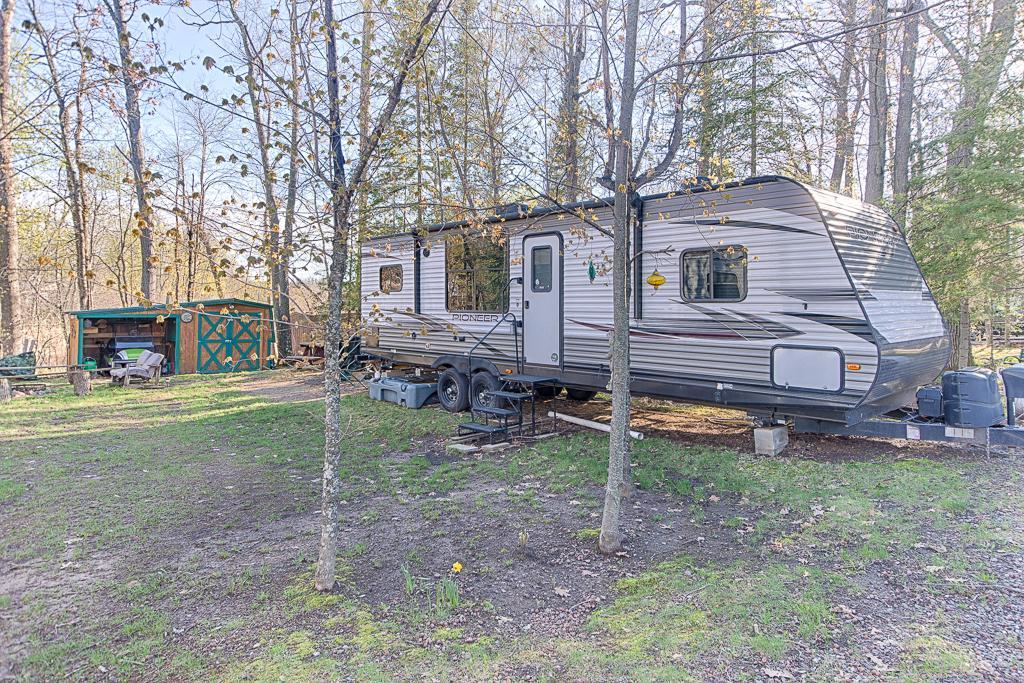 Block 3, Lot 23 & 24 Banbury Town