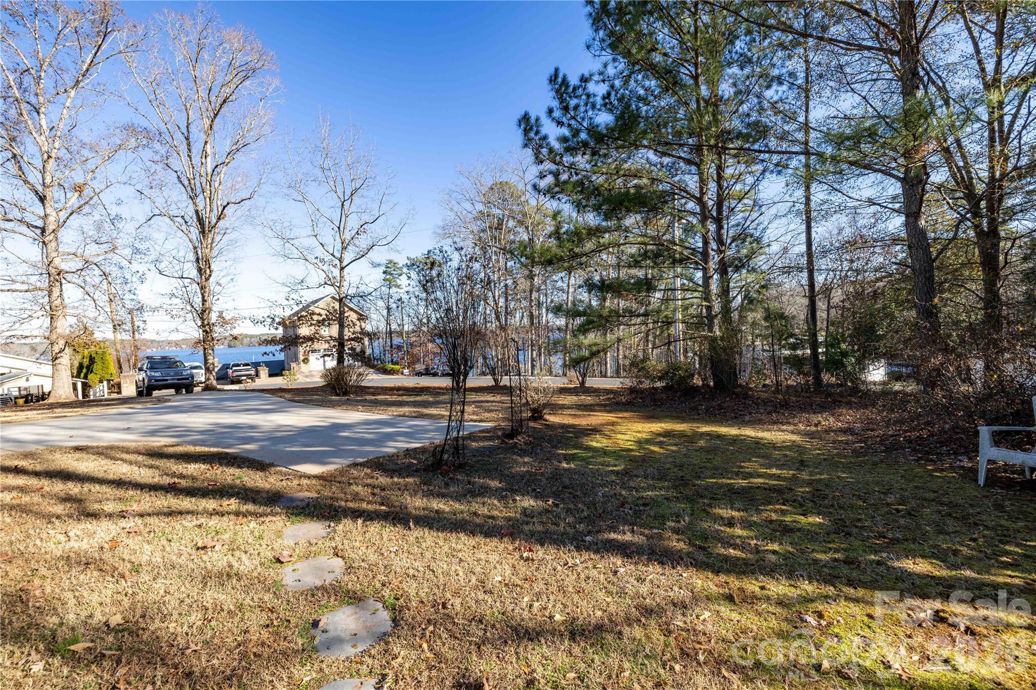 10806 Willow Oak Road