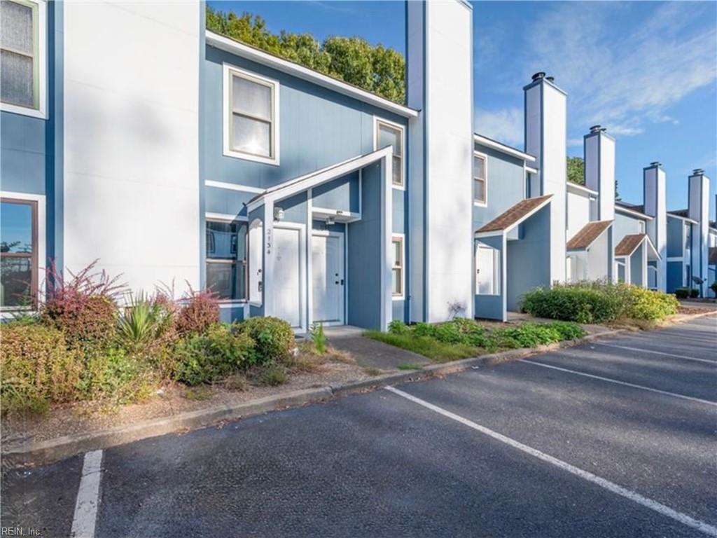 2134 Point Hollow Court, Virginia Beach, VA 