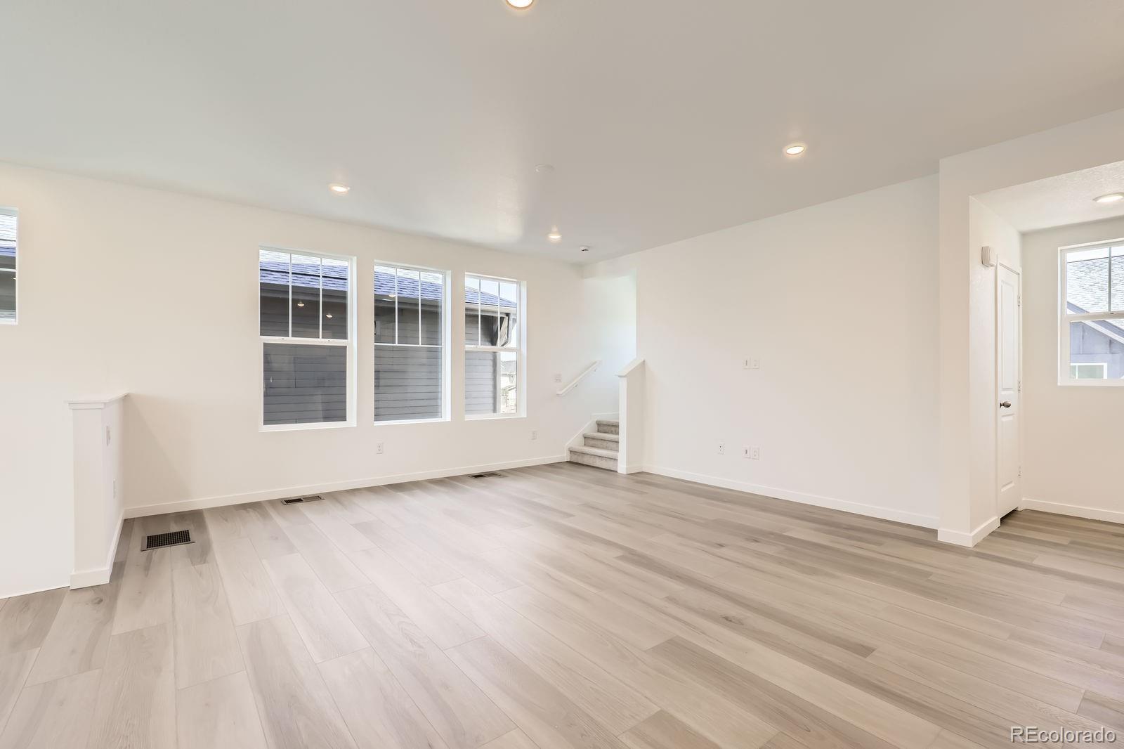 2138 S Haleyville Way