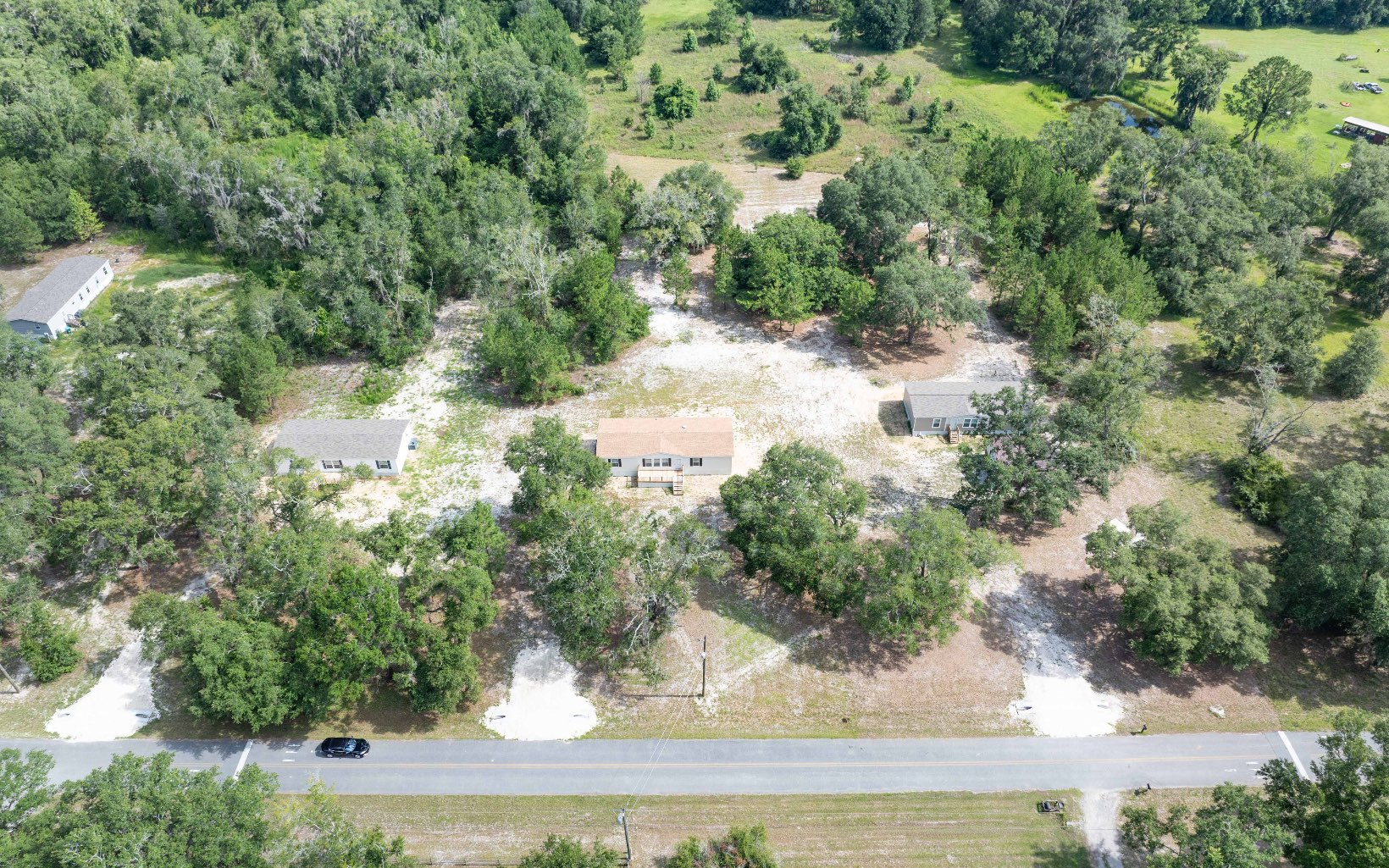 305 NW Ivy Gln