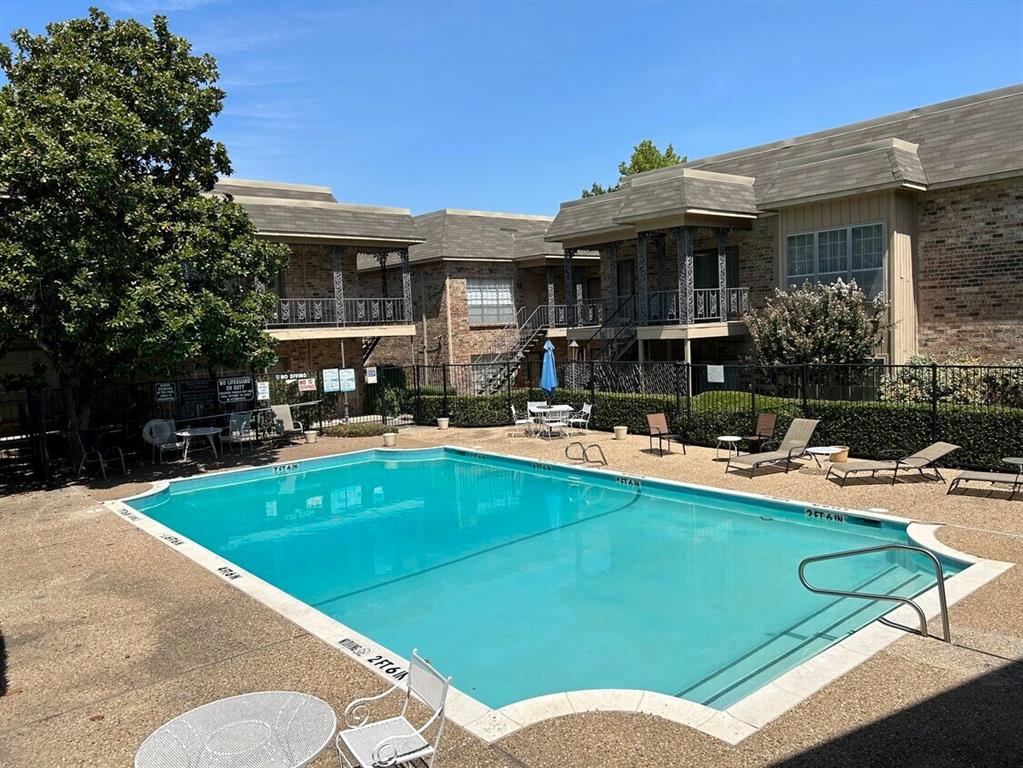 Beautifully updated  in the Tanglewood  TCU Area on the ground floor, facing Bellaire Drive All new plumbing fixtures, marble countertops, Elfa designed closets, All New LVP wood and tile flooring, large living room, dining room, back porch, 2 bedrooms, 1 1.2 baths, new refrigerator, washer, & dryer.  No water, electric or trash bills, they are included monthly.