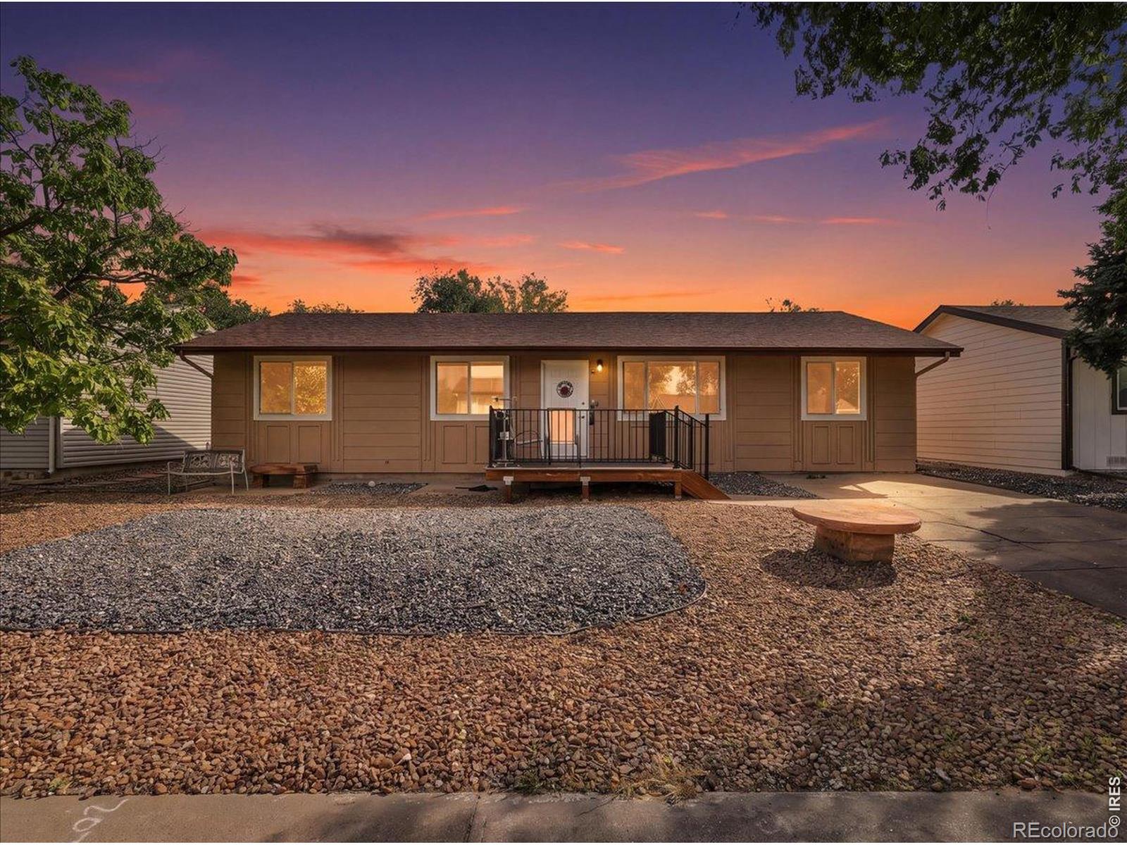 Completely remodeled and move-in ready! This beautiful 4-bedroom, 2-bathroom home features a fresh, modern feel throughout with stainless steel appliances and updated finishes. New A/C. Enjoy the outdoors with fresh new landscaping and no HOA or metro district fees. A turnkey property with the updates you've been looking for!