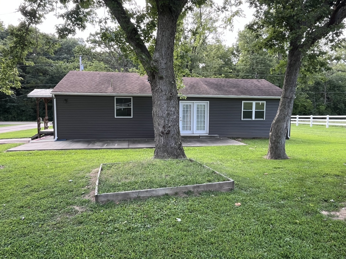 1720 Hugenberg Lane