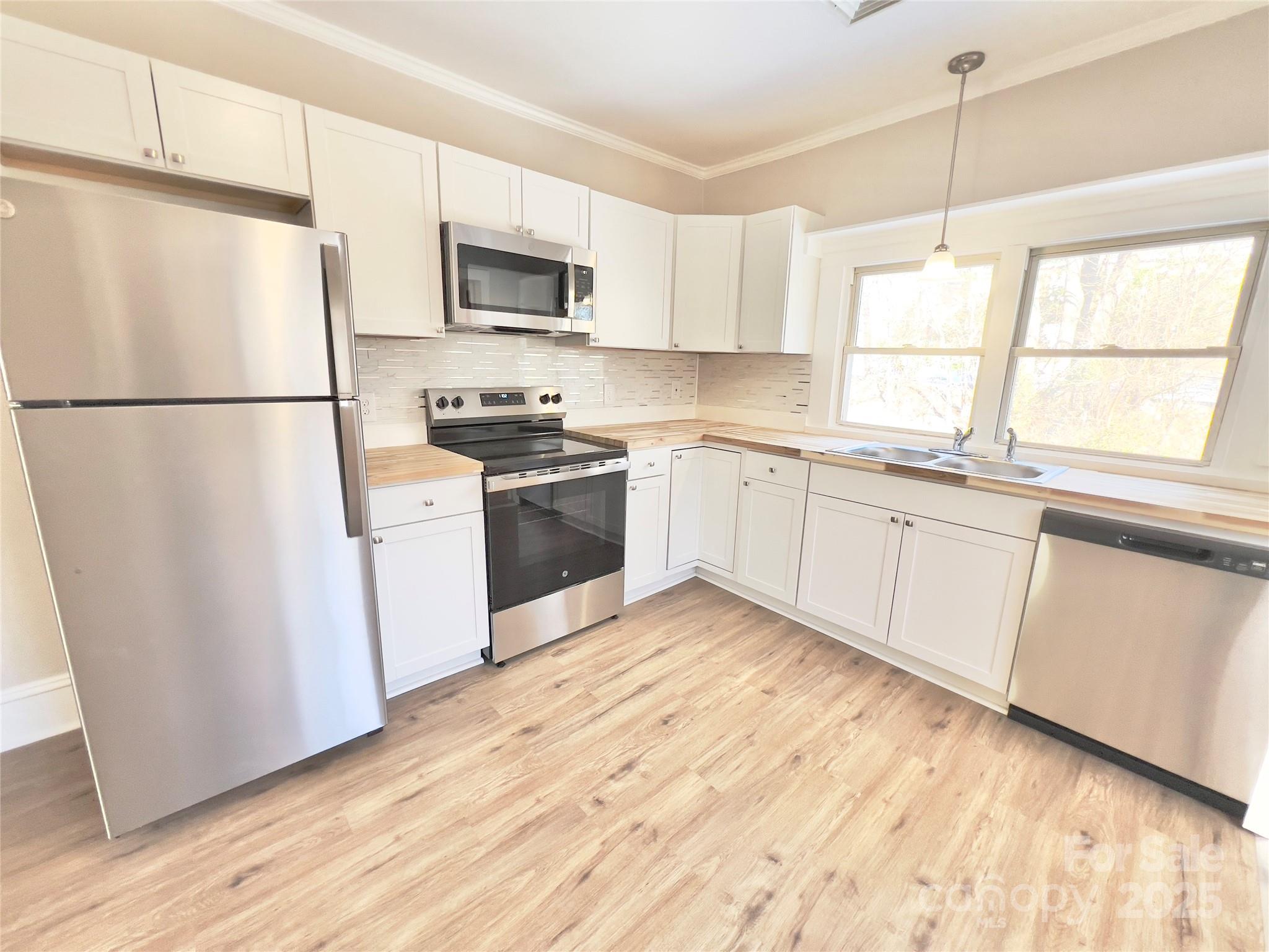 1431 2nd Drive SW
