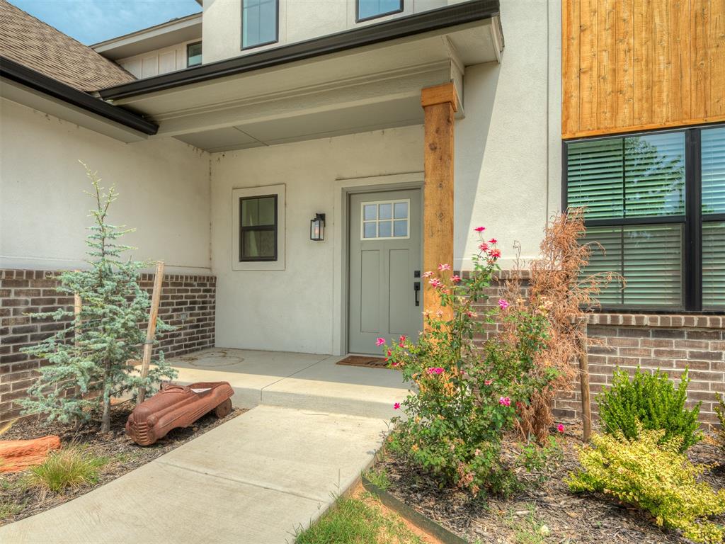 Check this gem out! While the home is tucked away on a quiet cul-de-sac, in less than 5 minutes you have multiple shopping/dining options with many more on the way! Home features some flexible bedroom options: 3 Bedroom w/ Study or 4 Full Bedrooms, along with 2 Full Baths, and a Half Bath. The living room has a cozy fireplace and solid plank flooring, kitchen has granite countertops throughout, stainless steel appliances including an upgraded GE Profile Oven/AirFyer combo. Primary suite features a luxurious primary bathroom with a walk-in shower, soaking tub, private water closet, and double vanities. Backyard has plenty of room to run around and the back patio is perfect for entertaining. Other amenities like dual zoned HVAC, mudroom bench with storage, and a Jack/Jill setup with the two other bedrooms makes this an obvious choice! The neighborhood features a local city park AND a swimming pool well within walking distance. Schedule a tour today!