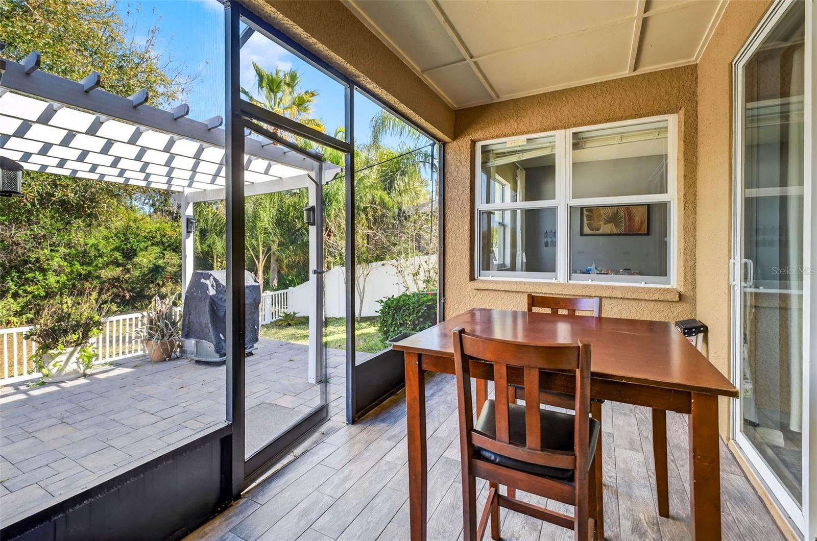 11013 Rockledge View Drive