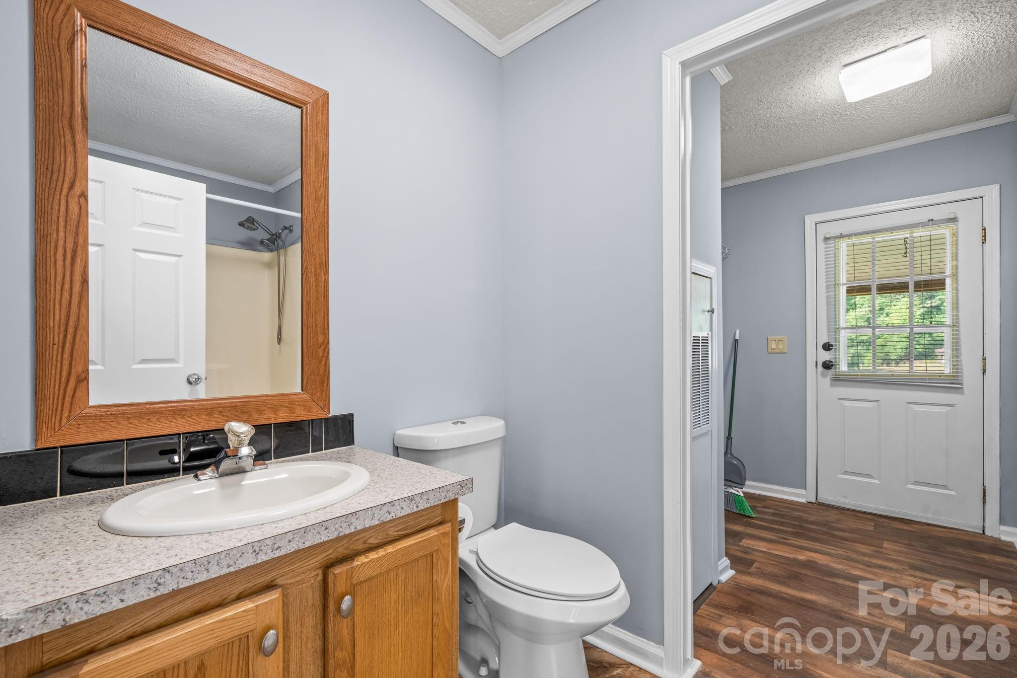 3015 Farm Pond Lane