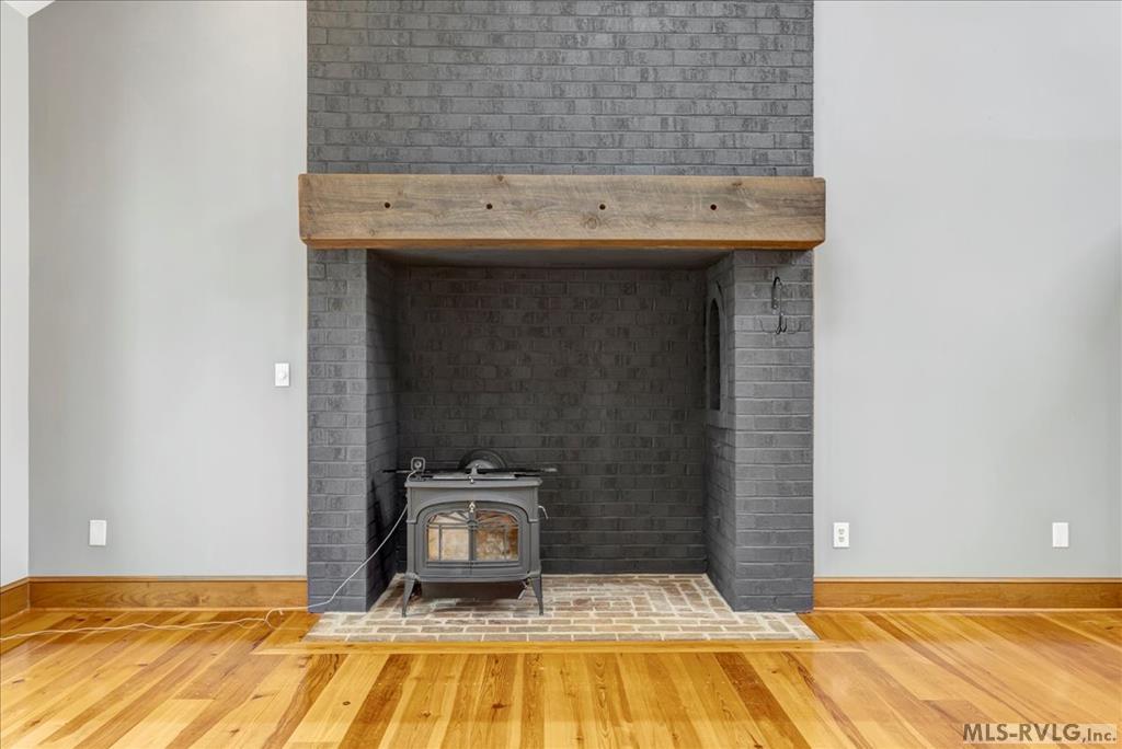 593 Stoney Cross Road