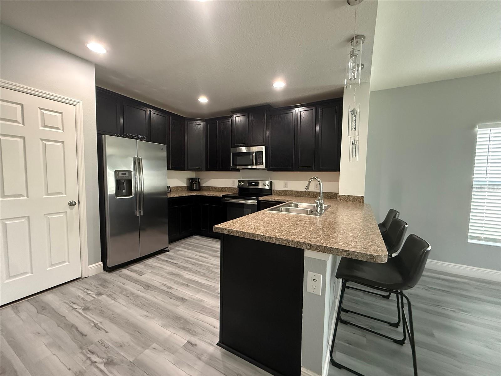 2600 Wadeview Loop