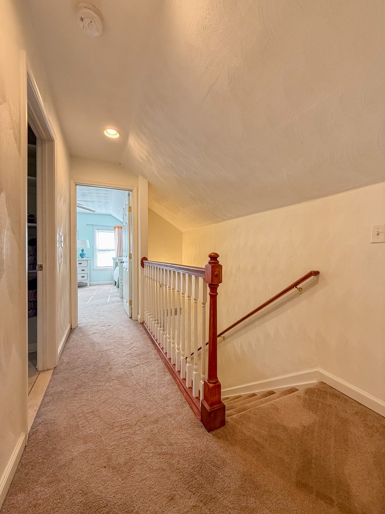 521 Mason Ave 578