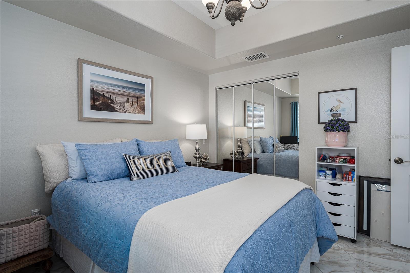 501 Haben Boulevard 605