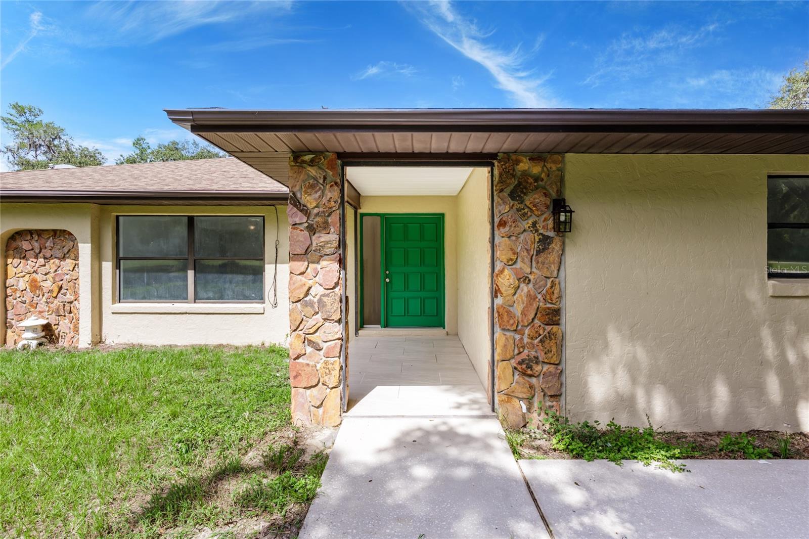 3207 E Withlacoochee Trail