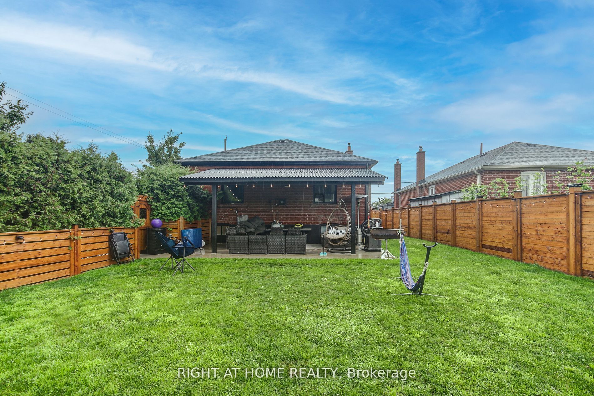 42 Bunnell Cres Basement