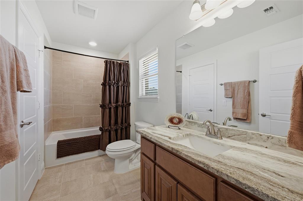2708 W Cascade Drive