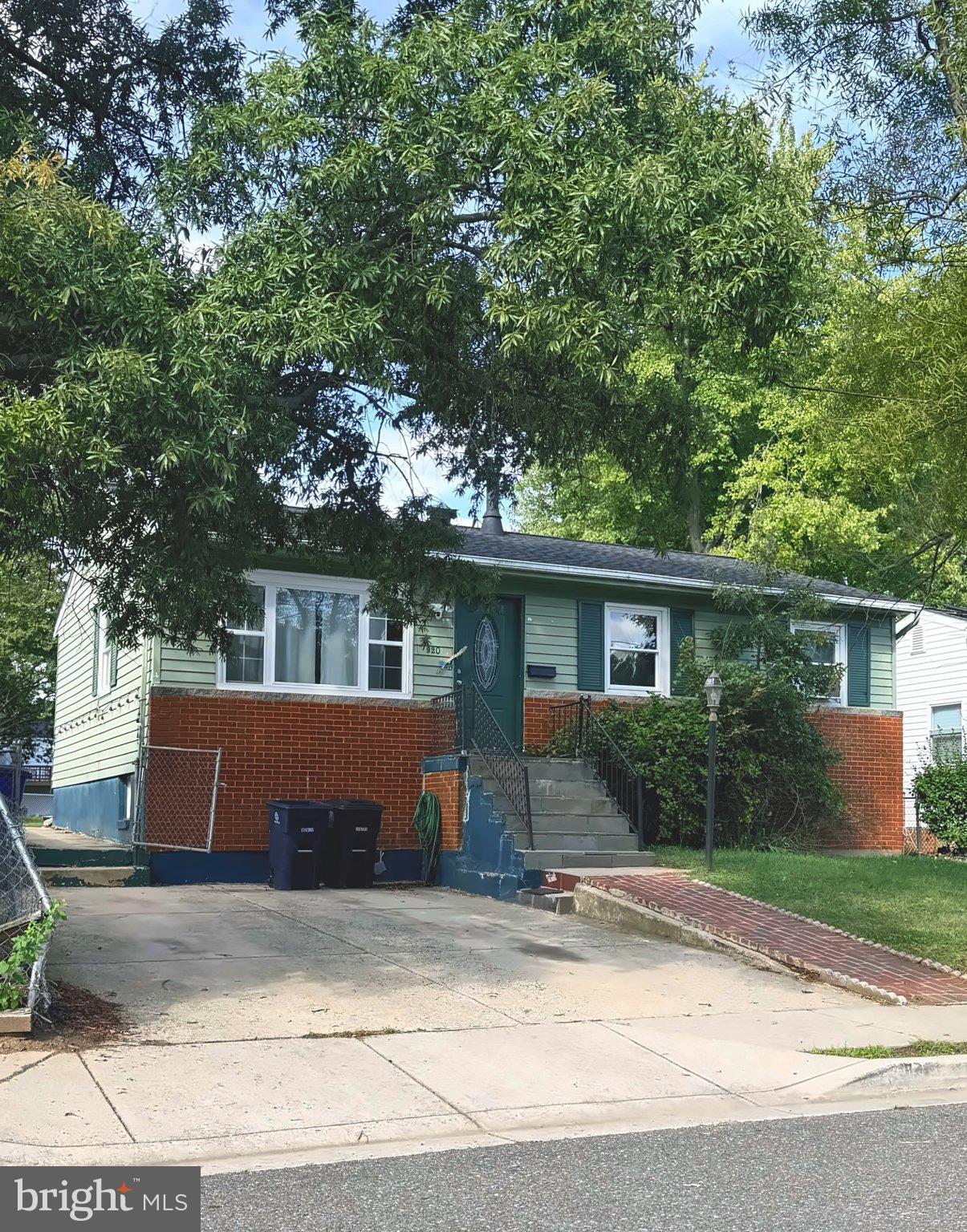 9204 5th Street