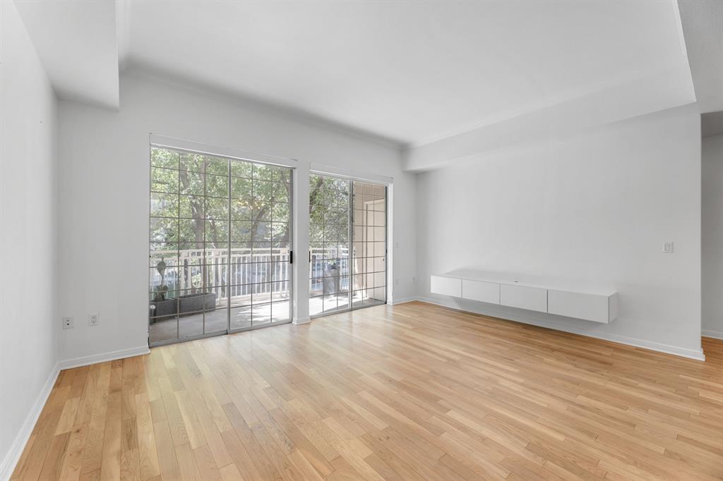 3225 Turtle Creek Boulevard 120