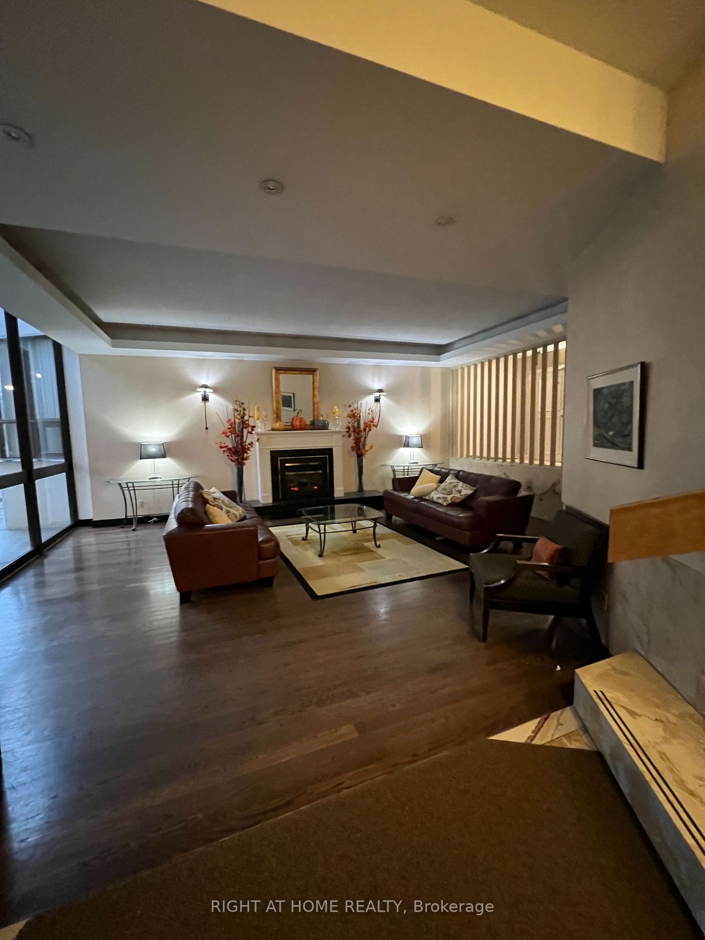 1333 Bloor St. St 1018