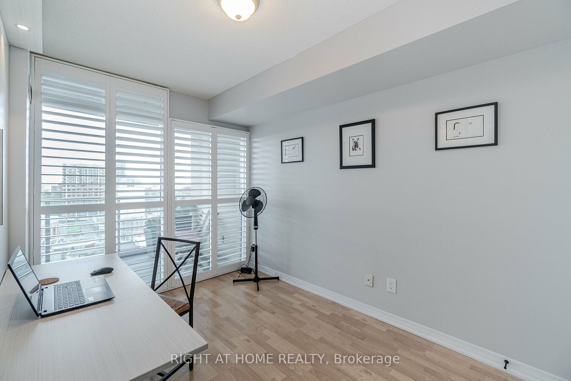 9 N George St 1303