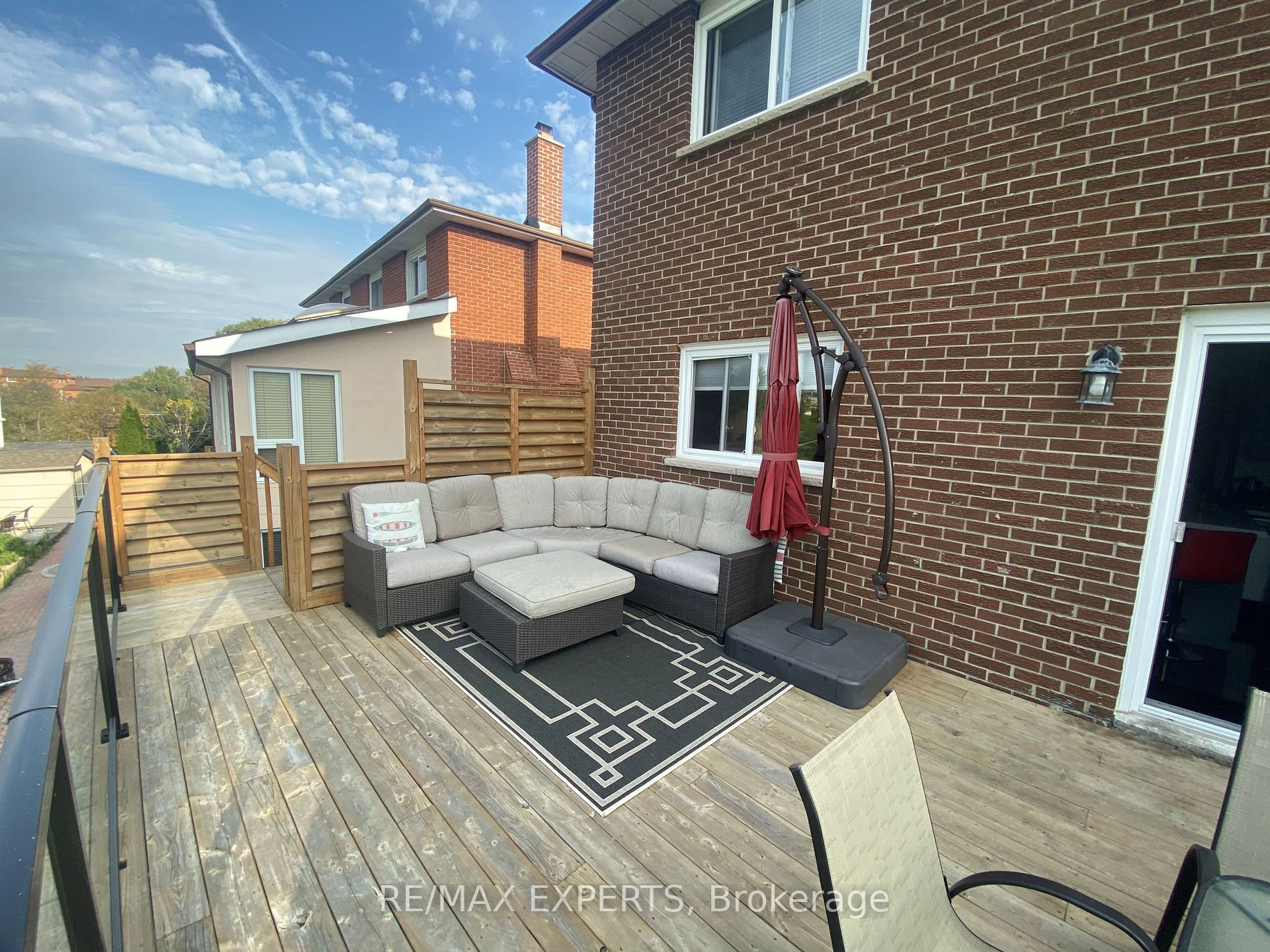 123 Albany Dr Main