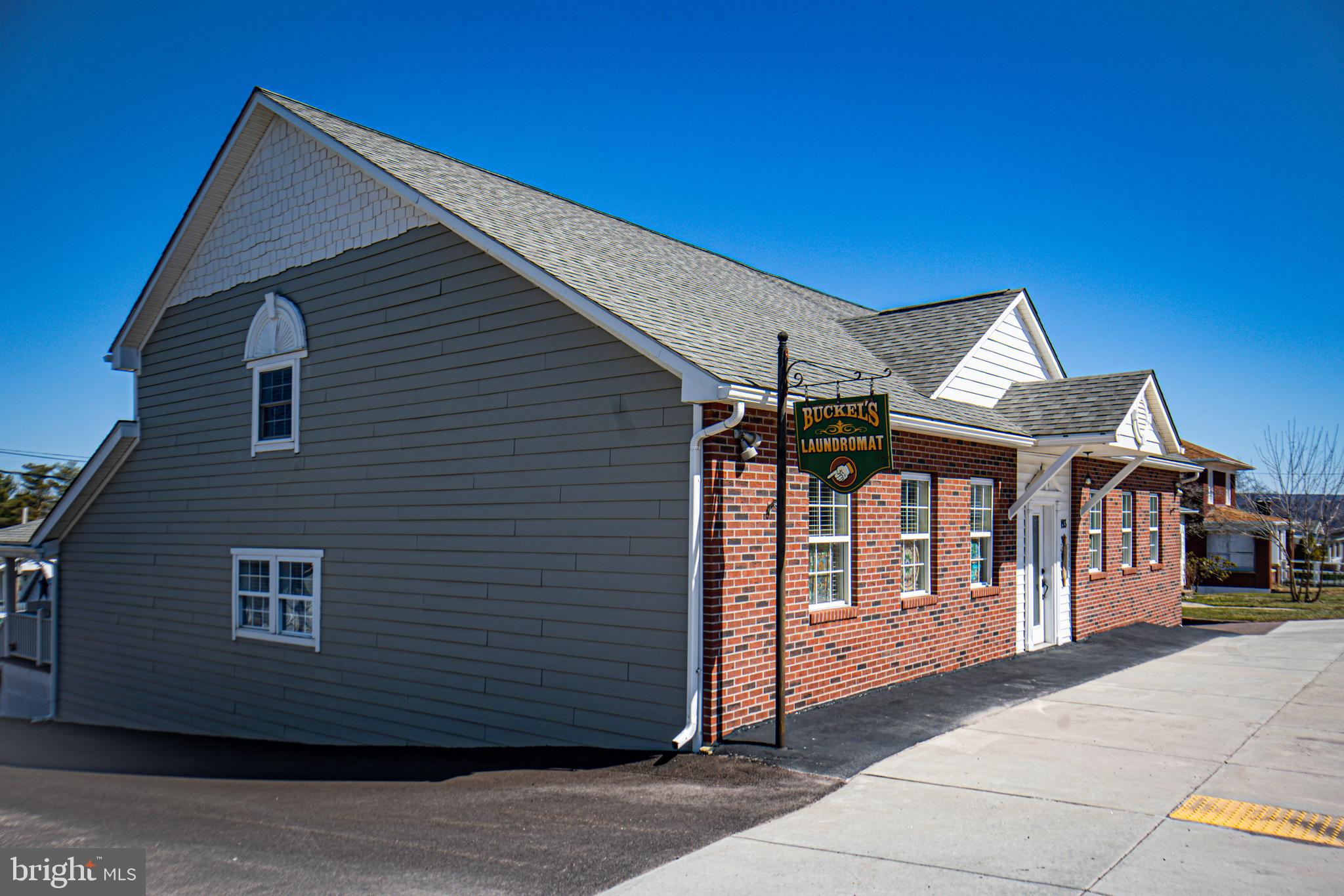 193 Main St  