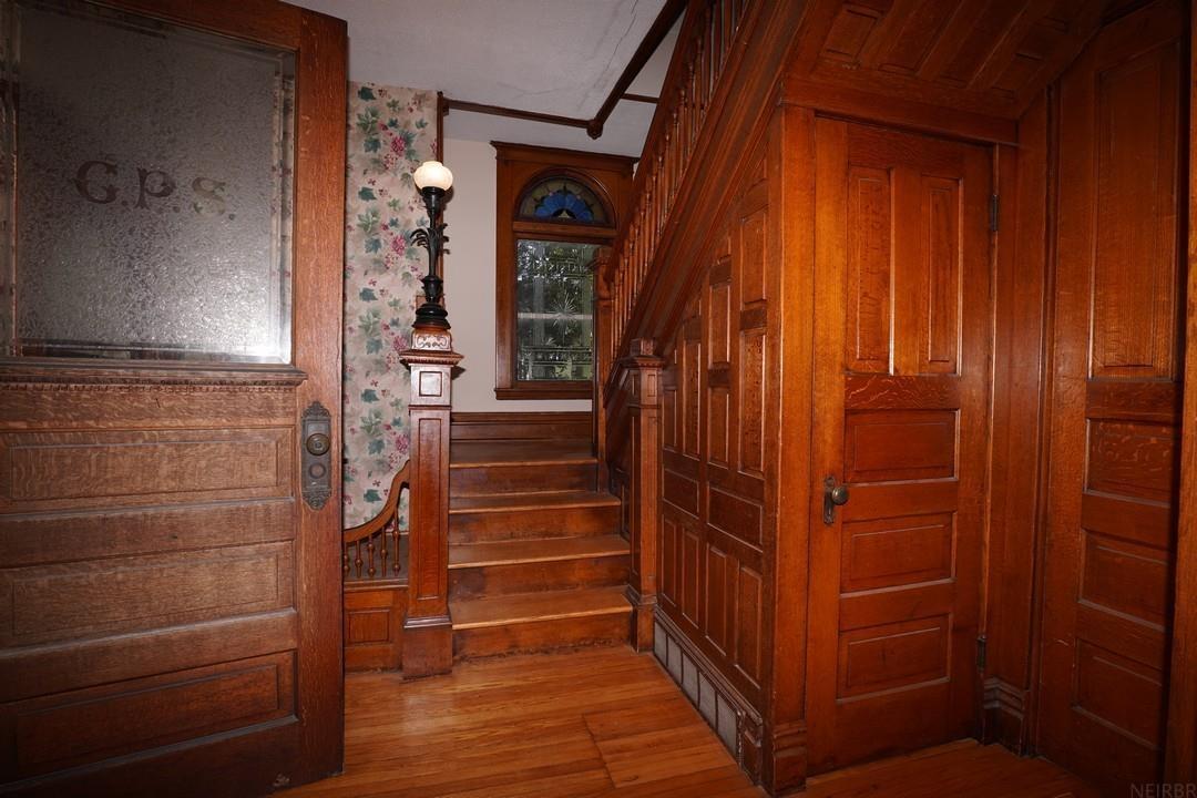 406 Ferguson Street