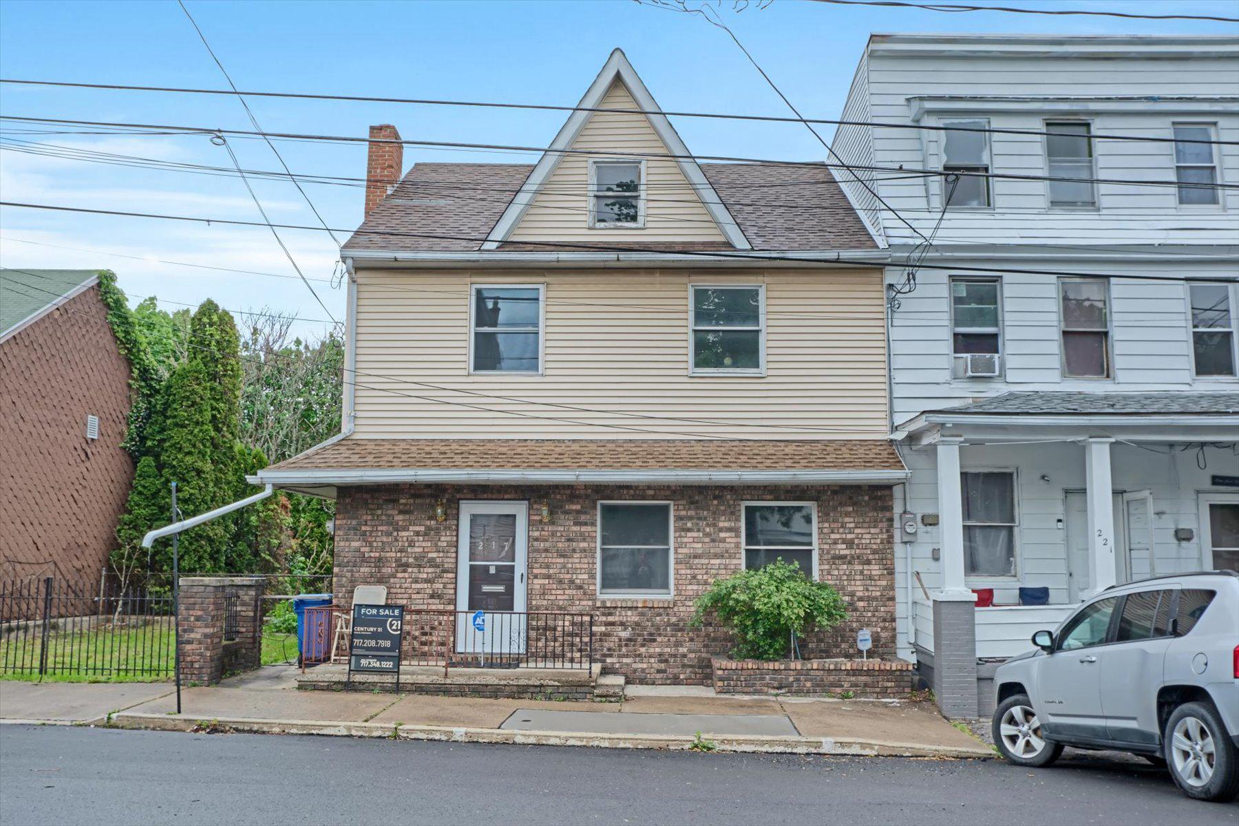 217 E Ave  
