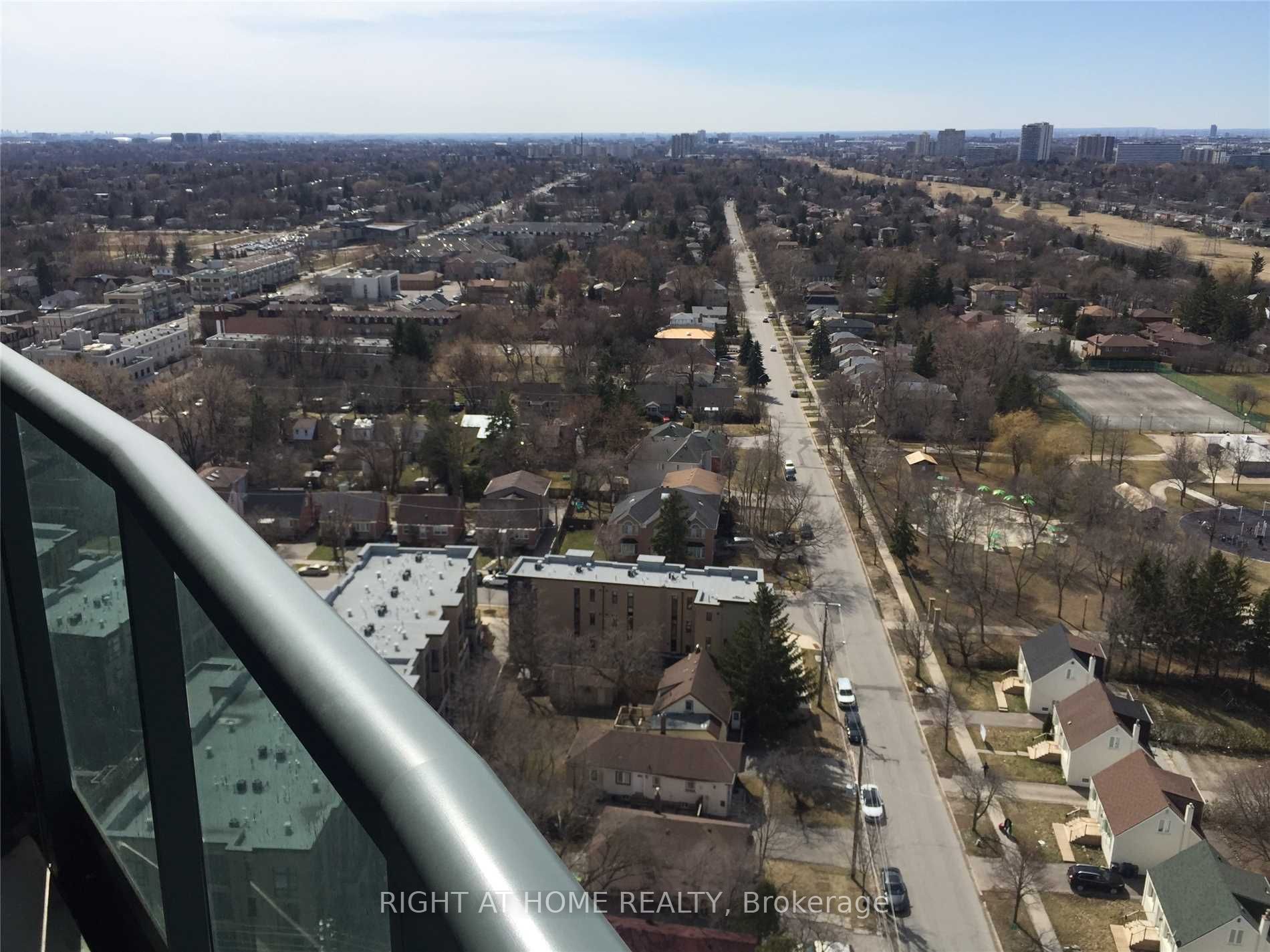 25 Greenview Ave 2319