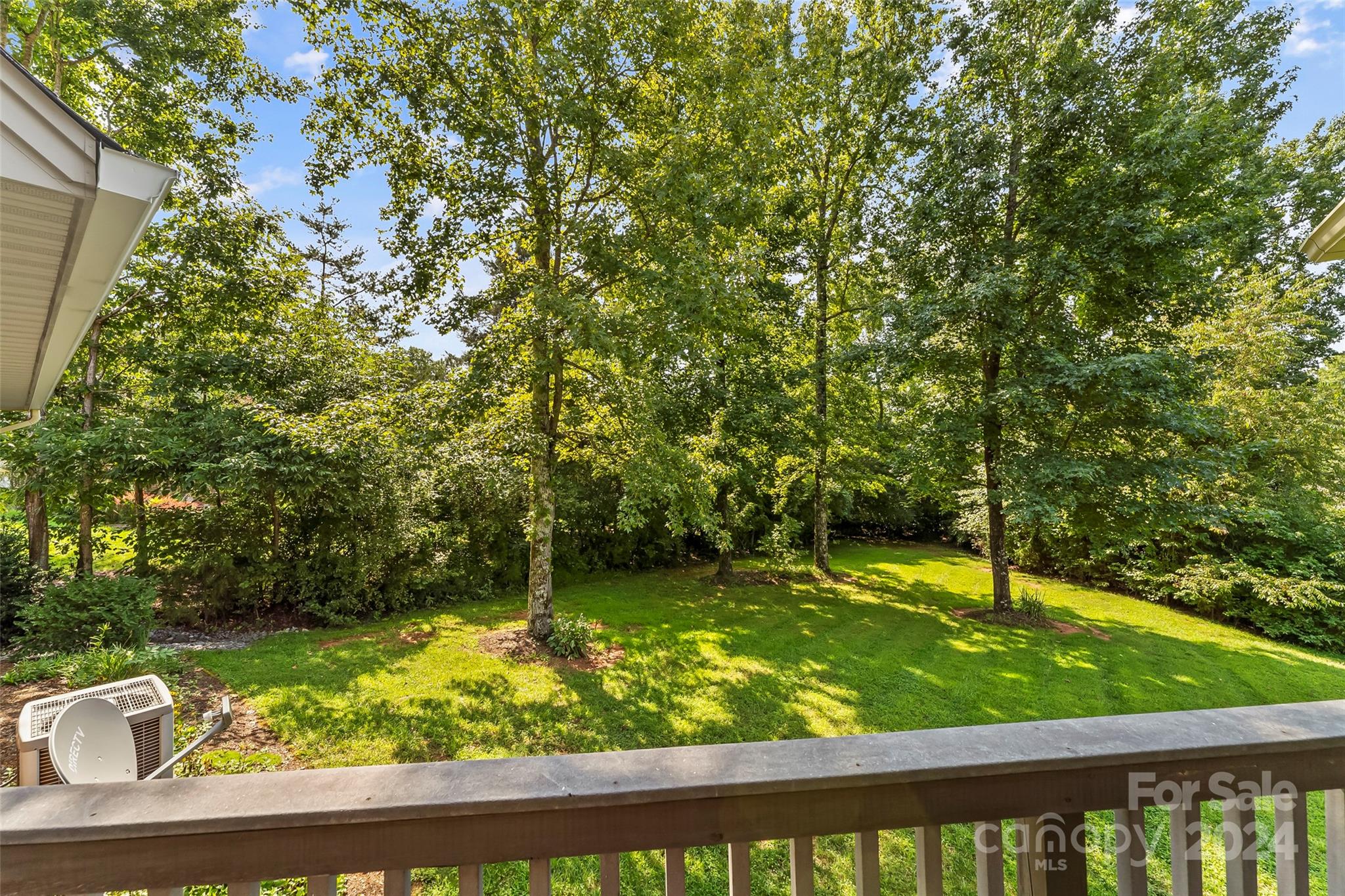 107 Crosscreek Drive