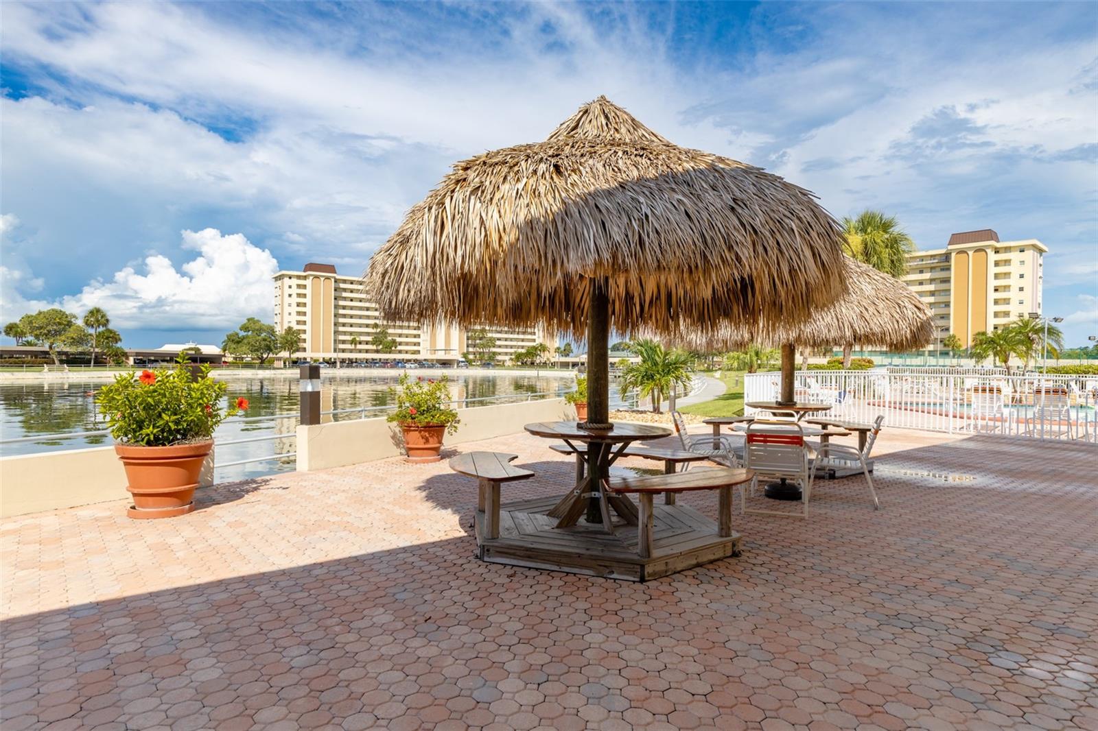 4575 Cove Circle 102