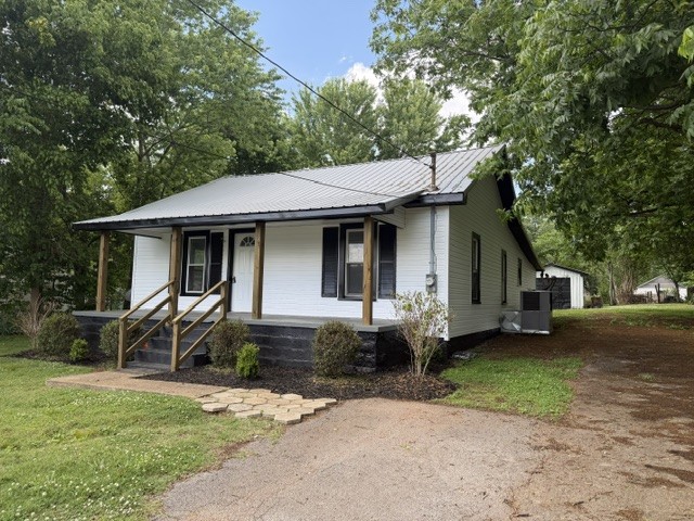 Welcome home to this beautifully renovated 3-bedroom, 2 bath home located in the heart of town! From the moment you step inside, you'll love the fresh updates and modern touches throughout.  Featuring a nice layout, this move-in ready home offers comfortable living with style and convenience. Outside, enjoy a large yard with plenty of room for entertaining, kids, pets, or gardening, plus a storage building for all your extra tools and equipment. Check this one out before it's gone!!