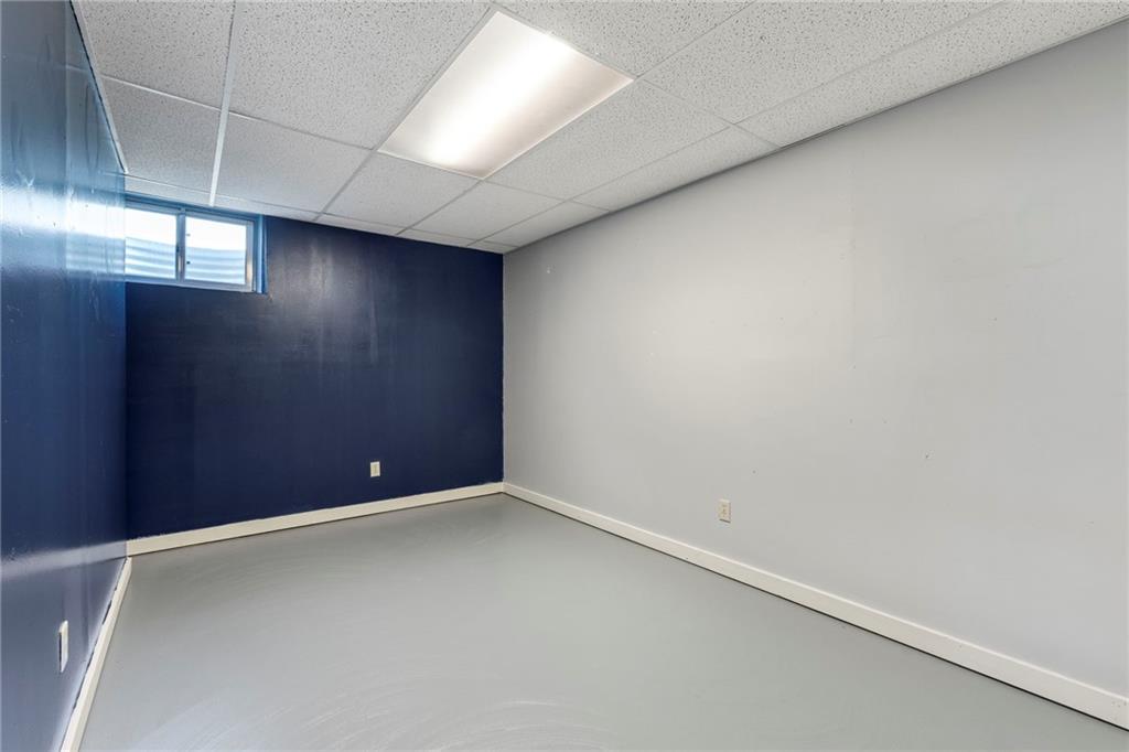 32241 NE Neosho Road