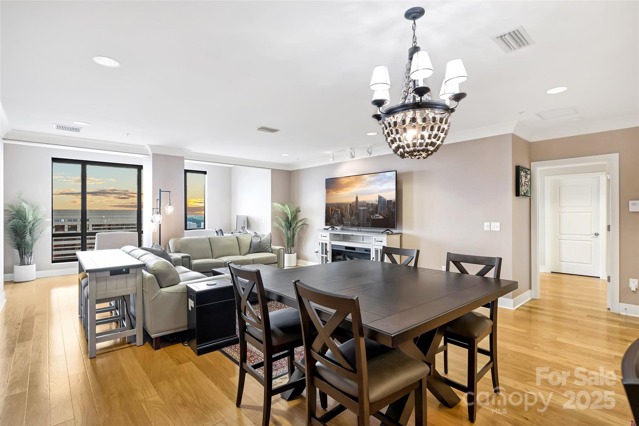 222 S Caldwell Street 1812