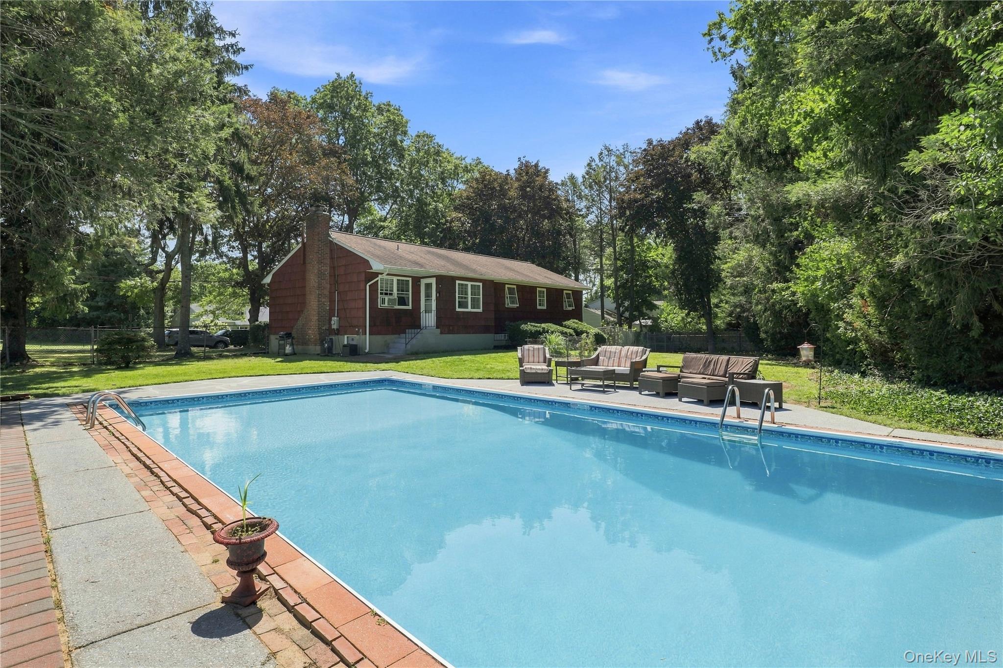 77 Whitson Road