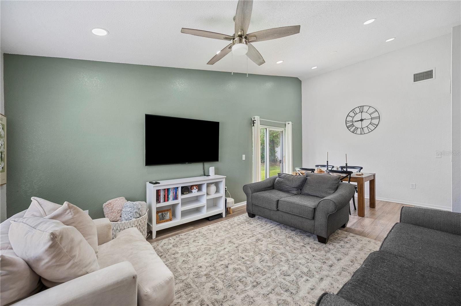 1009 Meadowood Pointe Road