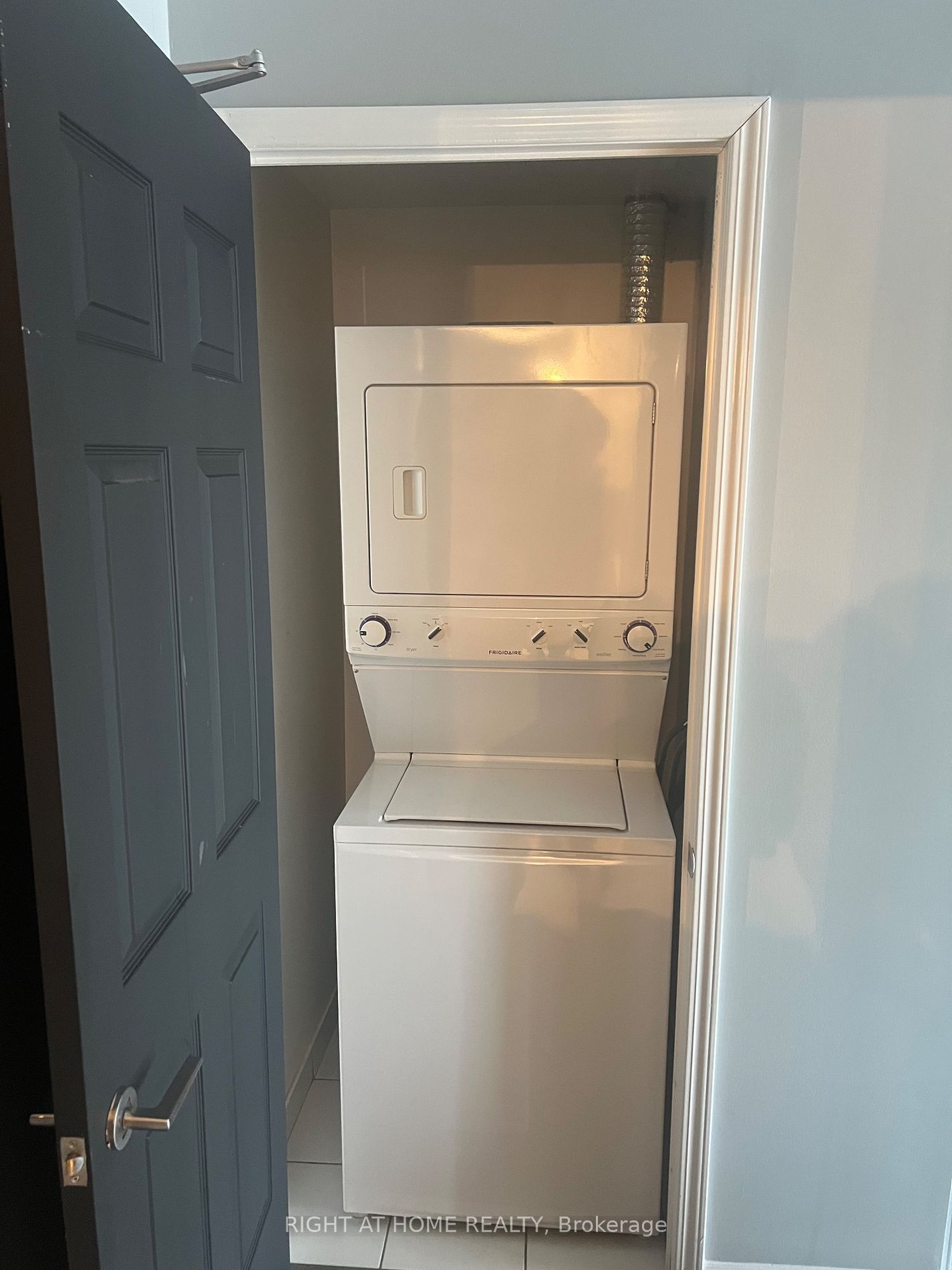 15 James Finlay Way 601