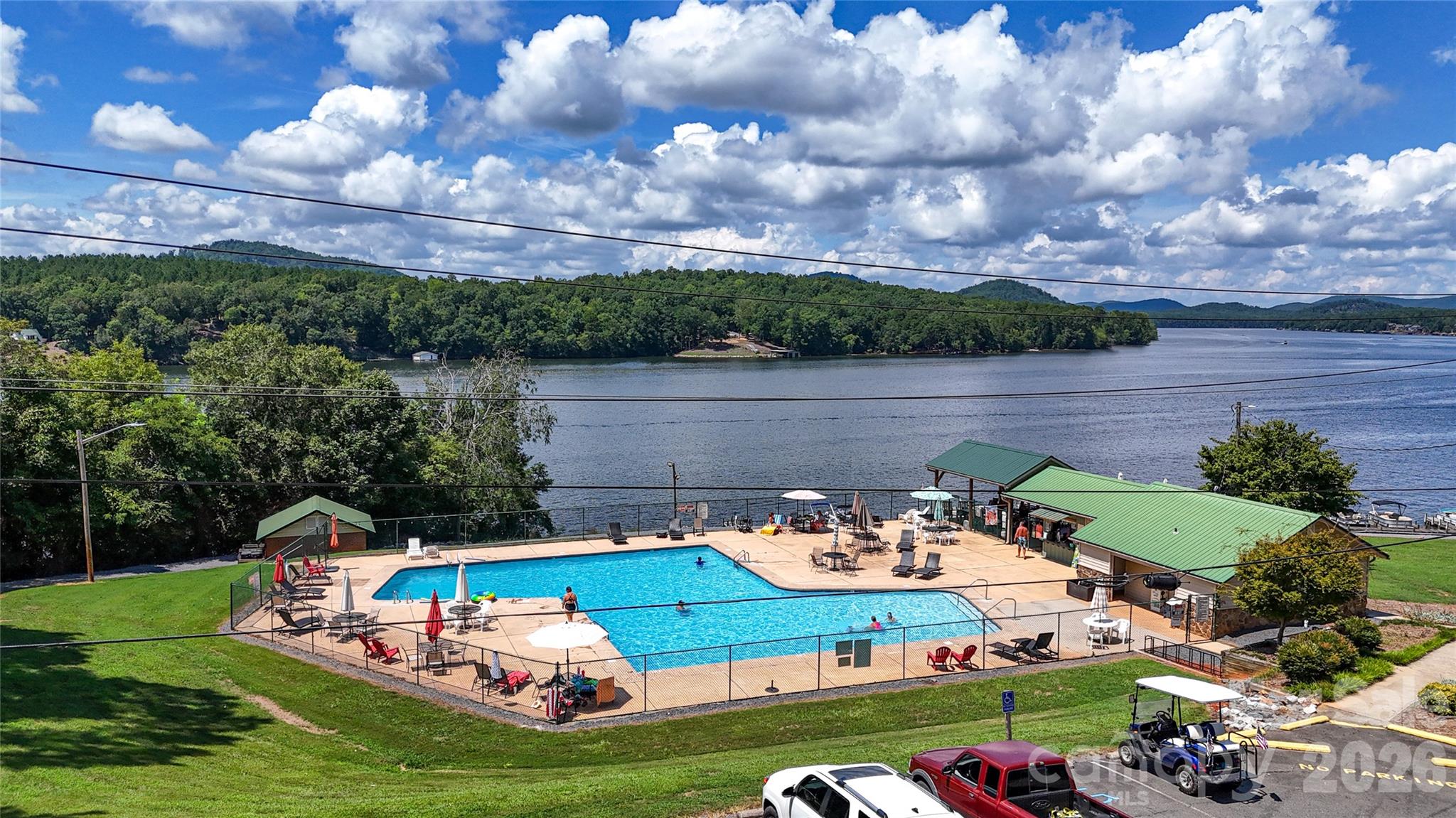 302 Skyland Court