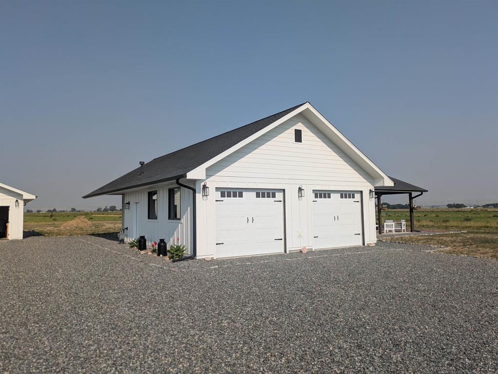 840 Lavender Ln