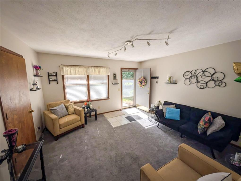 1618-1620 Wayne Drive