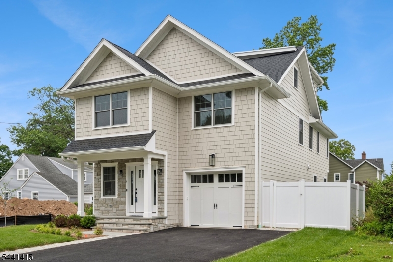 4 Shadylawn Dr