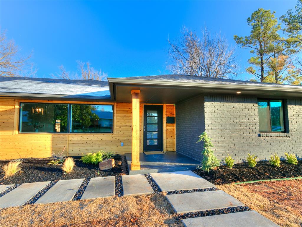 Single family home in Wileman's Belle Isle neighborhood available for rent February 1st, 2026. One story 4 bedroom, 3.5 bath home. Completely renovated in 2023 with high end finishes, vaulted ceilings, and new gas fireplace. New carpet just installed. Good central location. Close to Nichols Hills, Penn Square Mall and the new Oak Development with numerous restaurants, bars and shopping.