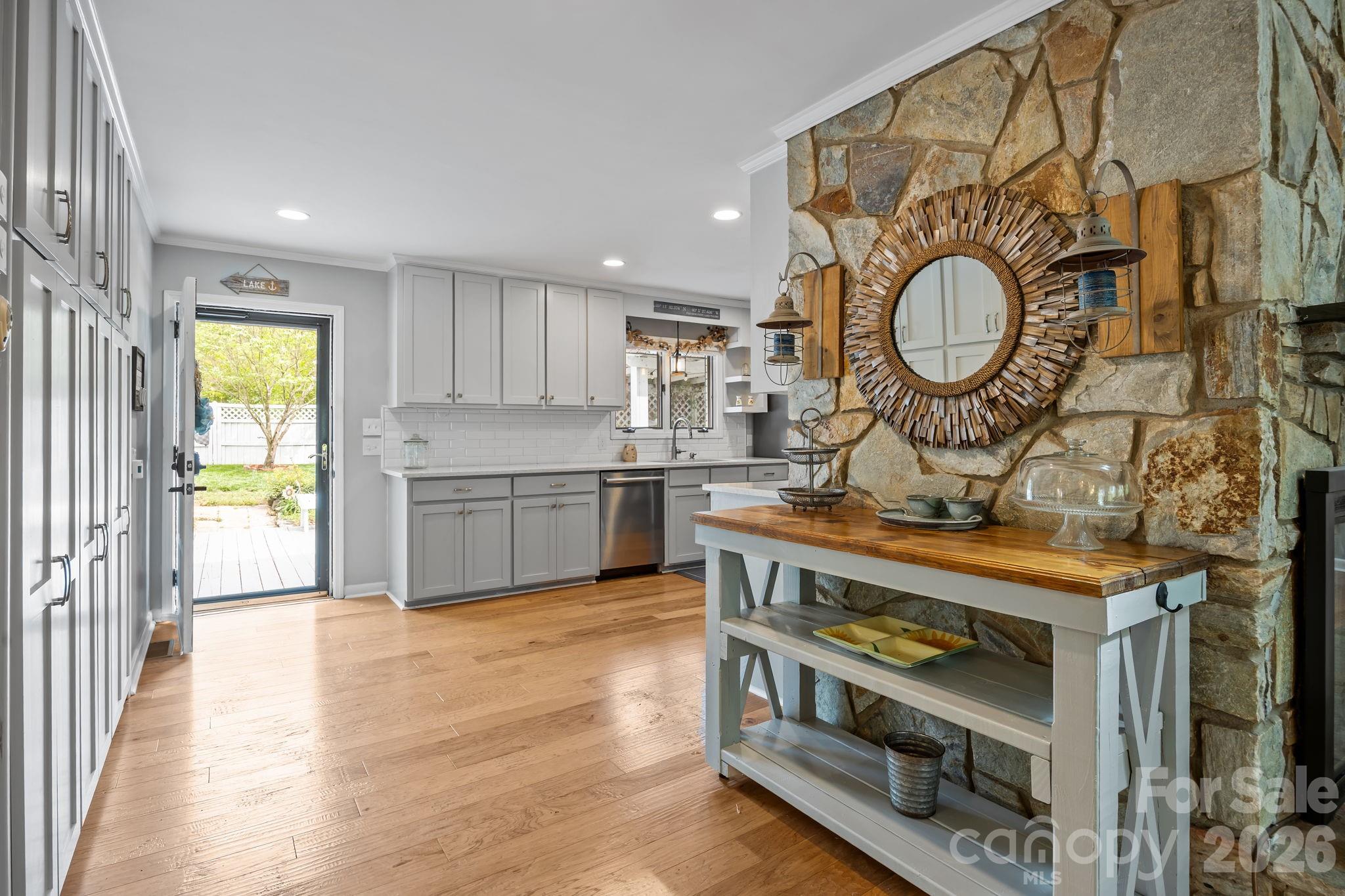 10708 Willow Oak Road