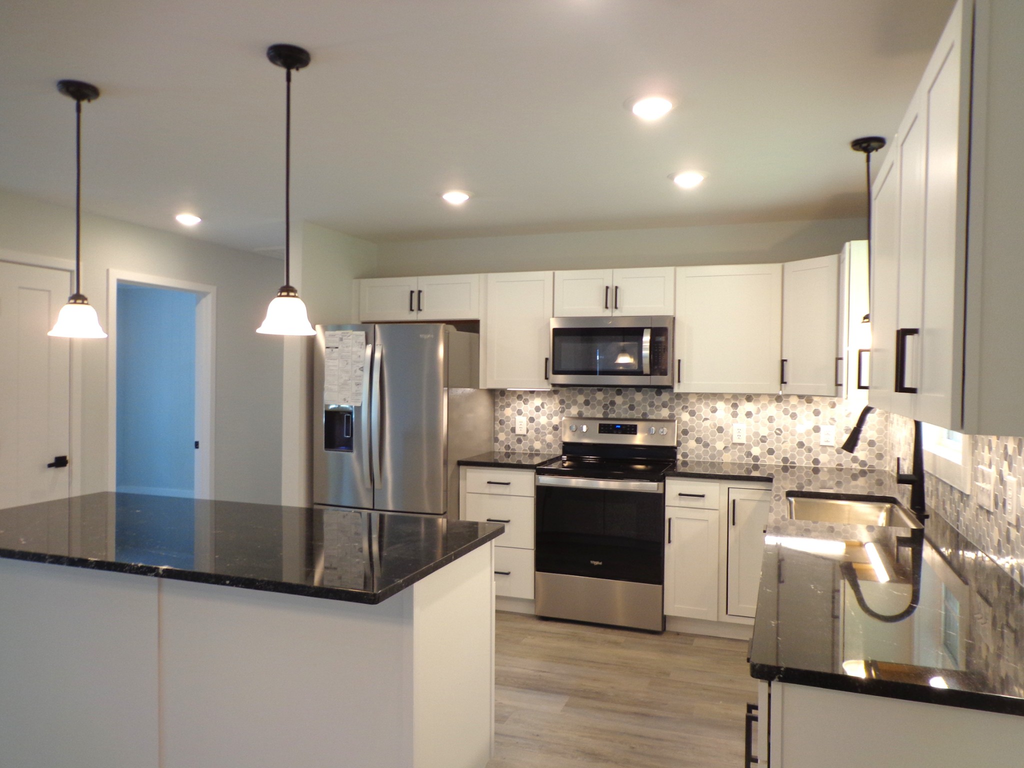 32 Circle Dr