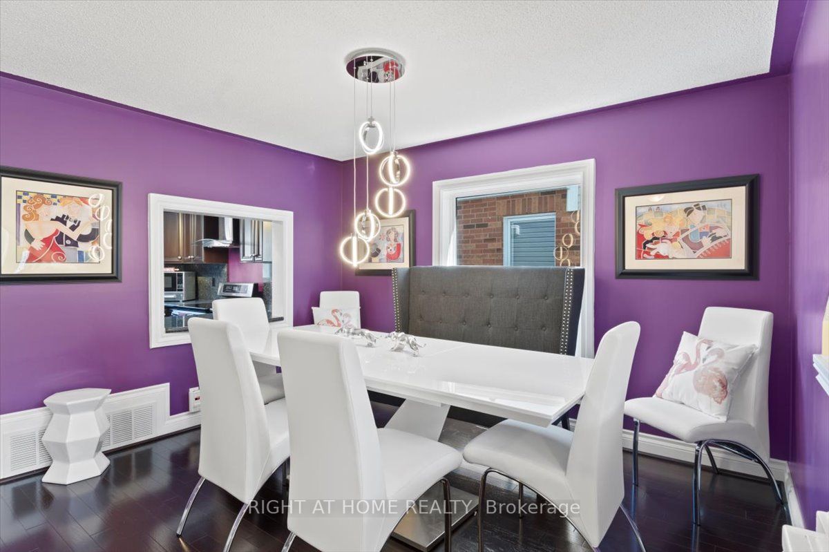 16 Ashbury Blvd