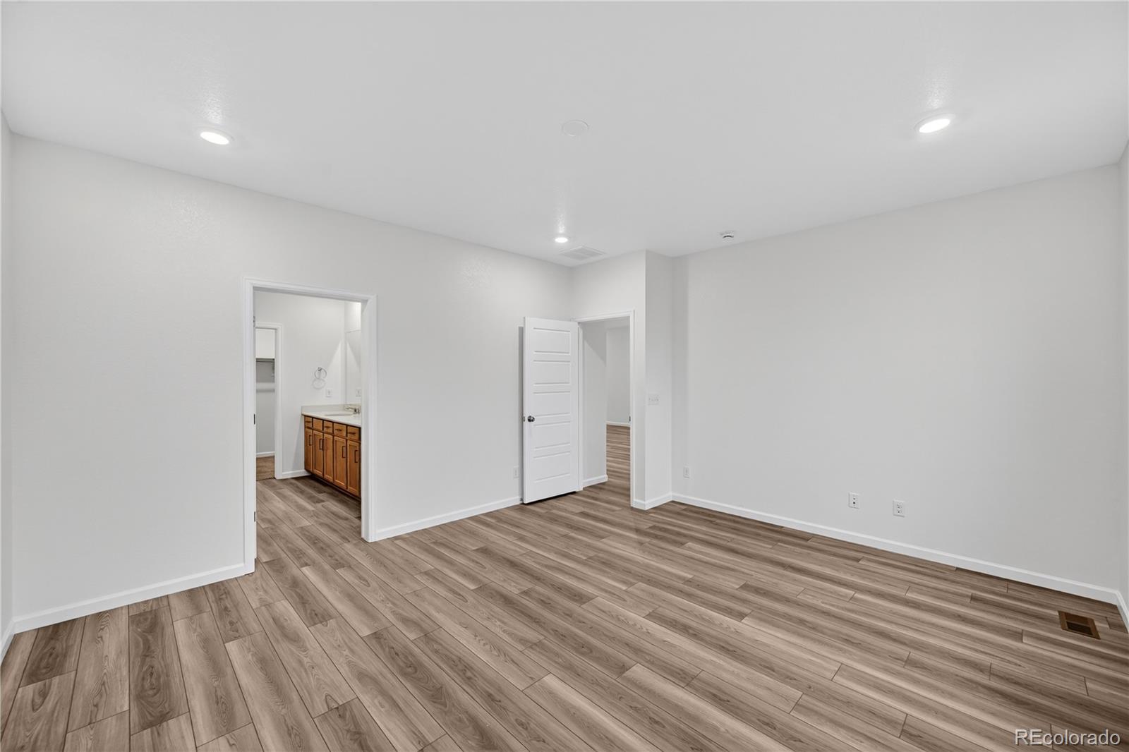 3338 N Duquesne Way