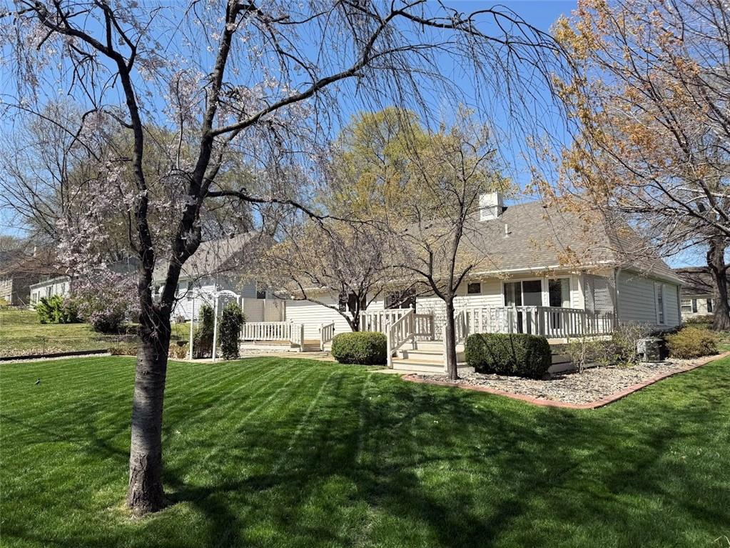 3707 NE 49th Terrace