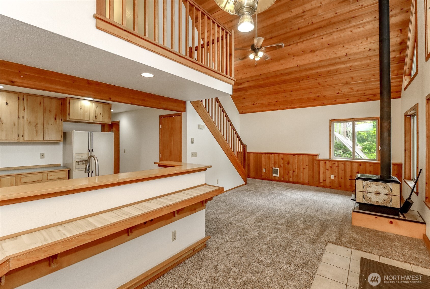 40 N Lakefront Loop