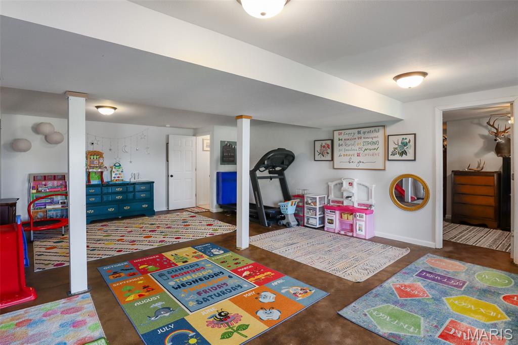 301 Ridgewood Court